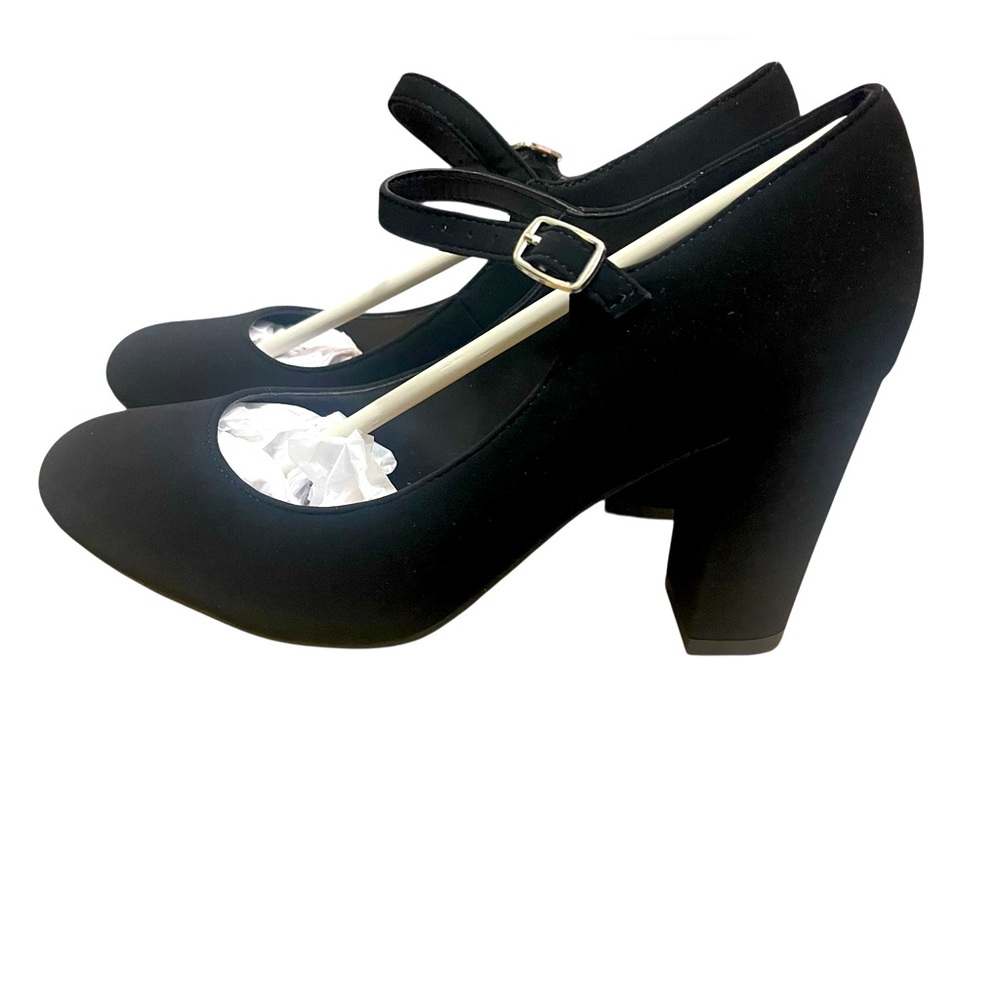 🌟🌟🌼NIB Marco Republic Comfort Black Heeled Shoes with Strap